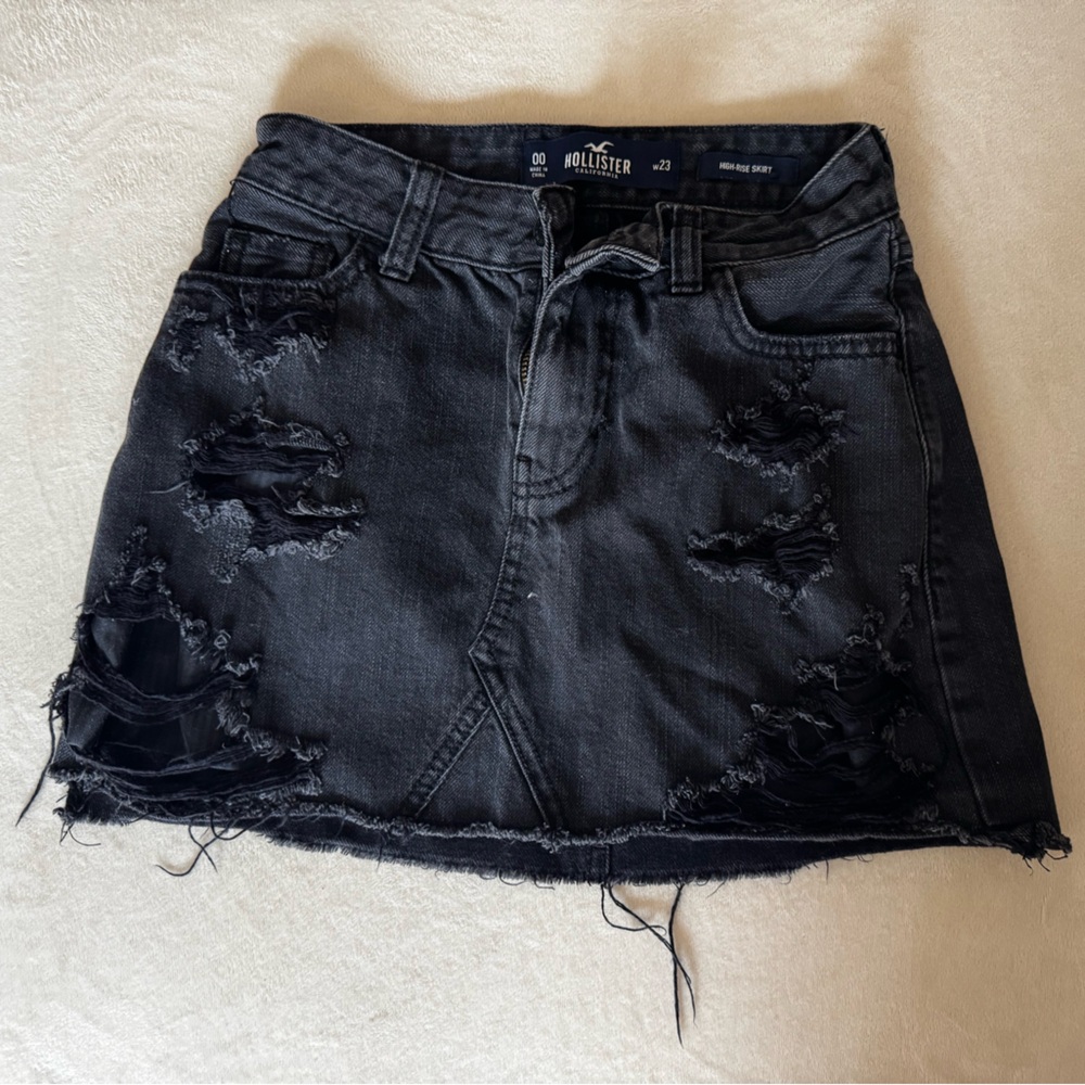 Hollister Black Distressed Denim Skirt